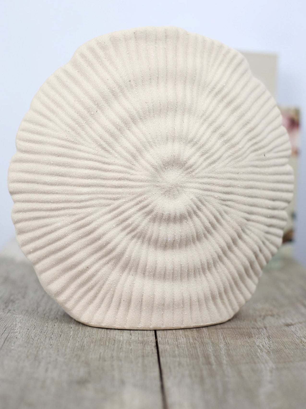 Shell Design Vase